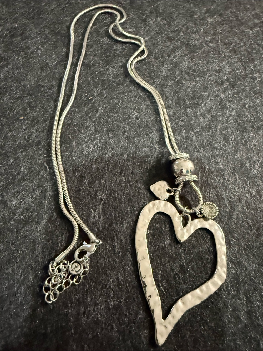Women’s Silver Heart Pendant Necklace - Elegant Hammered Design